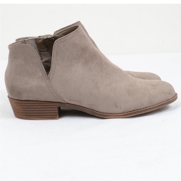 Torrid V-Cut Detail Taupe Vegan Suede Ankle Bootie Wide Width Size 10W - Picture 3 of 7